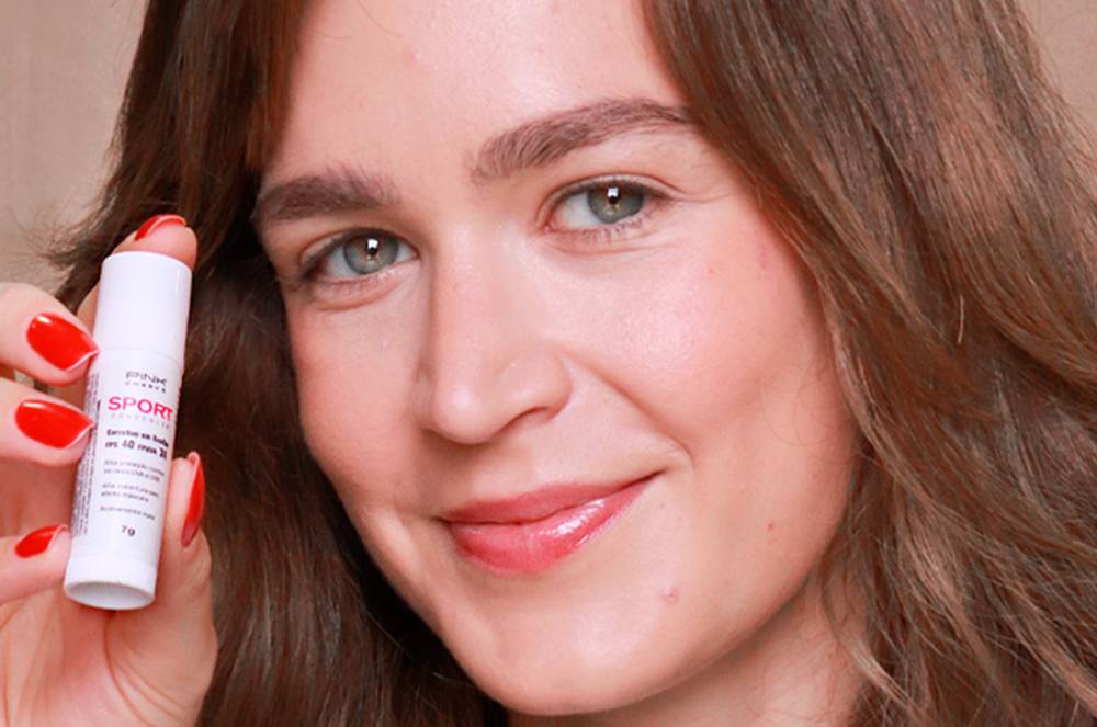 Sport Concealer da Pink Cheeks é destaque como corretivo em bastão, pela Revista Claudia!